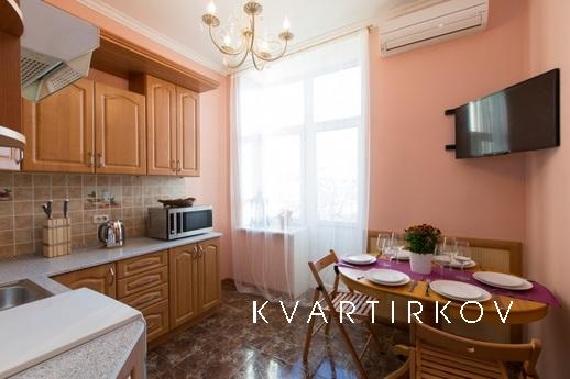 2-комнатная квартира в центре города, Ивано-Франковск - квартира посуточно