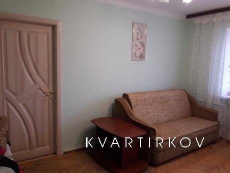 2-bedroom daily. Kirillovskaya, Kyiv - apartment by the day