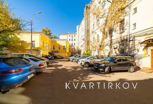 Посуточно 002 Пречистенка 17/9, Москва - квартира посуточно