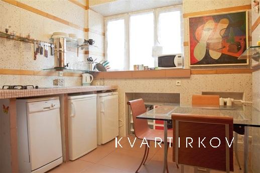 Квартира для большой компании, Москва - квартира посуточно