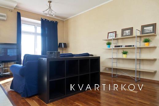 One-bedroom apartment in Barrikadnaya, Москва - квартира подобово