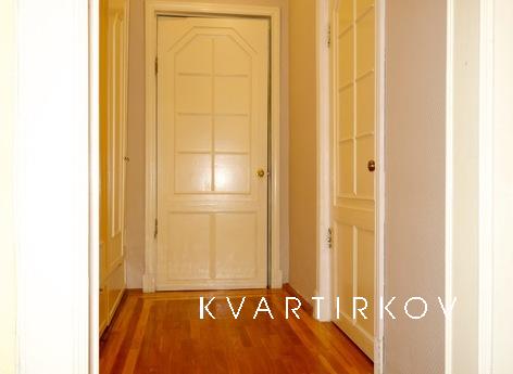 Двухкомнатная квартира у м. Пролетарская, Москва - квартира посуточно