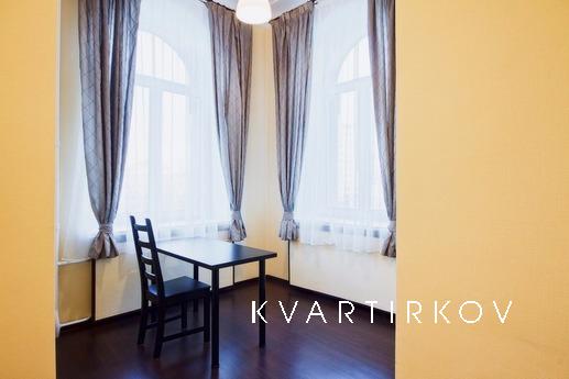 Посуточно 024 6-Садовая-Триумфальная 4/1, Москва - квартира посуточно