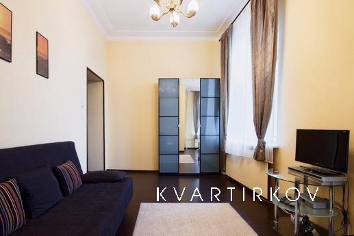 Посуточно 024 6-Садовая-Триумфальная 4/1, Москва - квартира посуточно