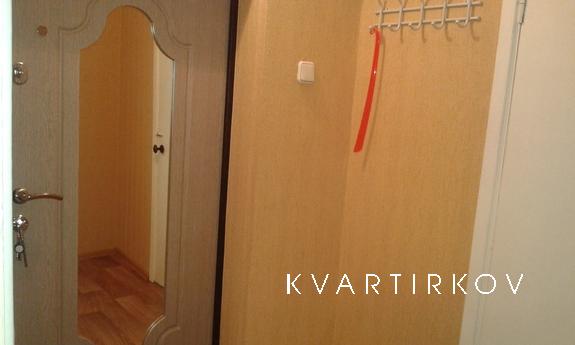 Уютная, теплая квартира на пр. Победы, Челябинск - квартира посуточно