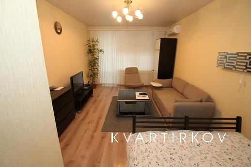 New house, good repair. Nearby are the bus station, supermar