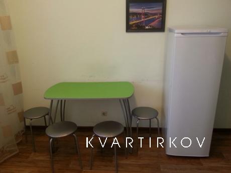 Двухкомнатная квартира с удобствами, Сургут - квартира посуточно