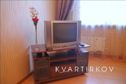 Просторная двухкомнатная квартира, Сургут - квартира посуточно