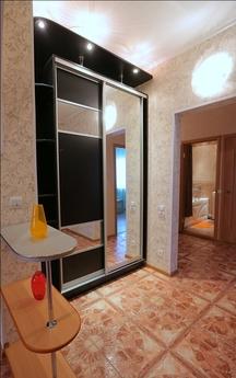 Просторная двухкомнатная квартира, Сургут - квартира посуточно