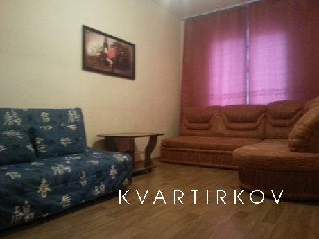 Большая двухкомнатная квартира, Сургут - квартира посуточно