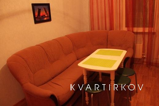 Большая двухкомнатная квартира, Сургут - квартира посуточно