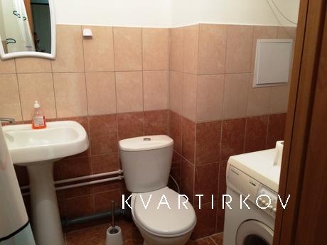 Большая двухкомнатная квартира, Сургут - квартира посуточно