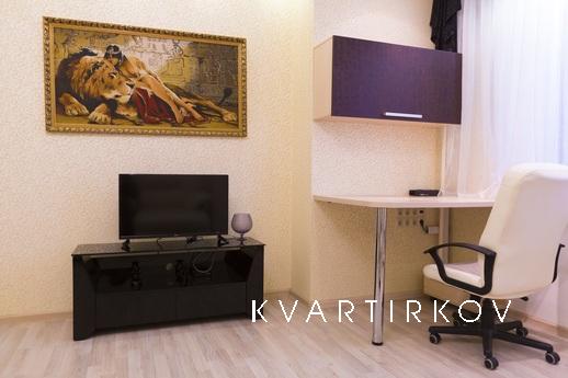 Excellent apartment in the center, Surgut - apartment by the day