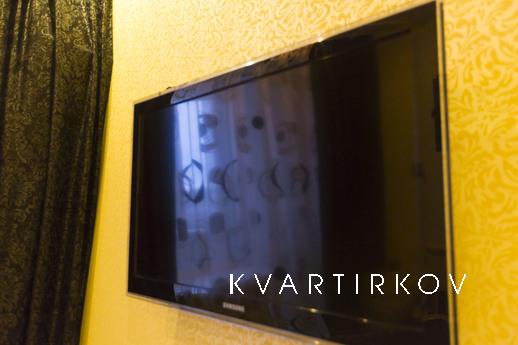 Excellent apartment in the center, Surgut - apartment by the day