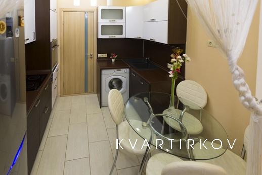 Excellent apartment in the center, Surgut - apartment by the day