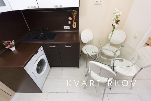 Excellent apartment in the center, Surgut - apartment by the day