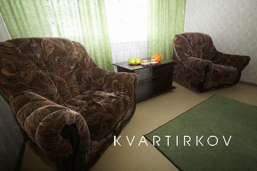 Большая двухкомнатная квартира, Сургут - квартира посуточно