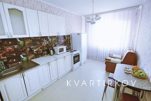 Большая двухкомнатная квартира, Сургут - квартира посуточно