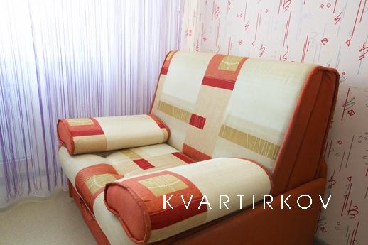 Большая двухкомнатная квартира, Сургут - квартира посуточно