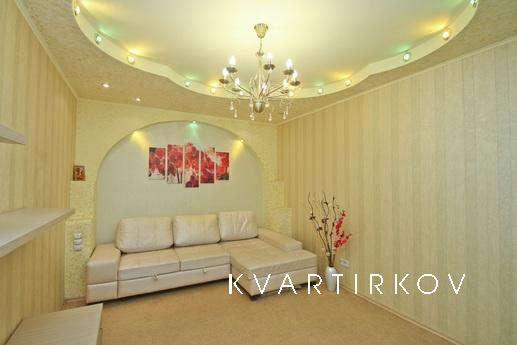 Спальные места 2+2 (двуспальная кровать в спальне, диван рас