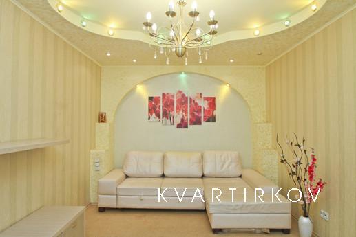 Уютная двухкомнатная квартира, Сургут - квартира посуточно