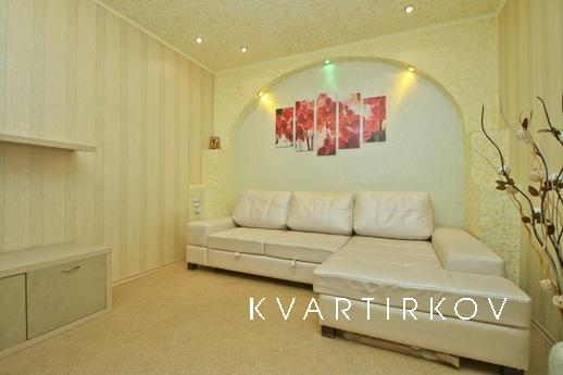 Уютная двухкомнатная квартира, Сургут - квартира посуточно