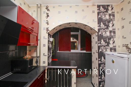 Уютная двухкомнатная квартира, Сургут - квартира посуточно