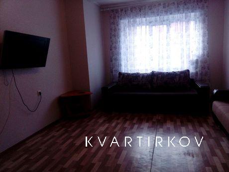 просторная квартира на Киртбая, Сургут - квартира посуточно