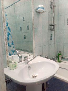 просторная квартира на Киртбая, Сургут - квартира посуточно