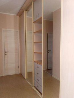 просторная квартира на Киртбая, Сургут - квартира посуточно