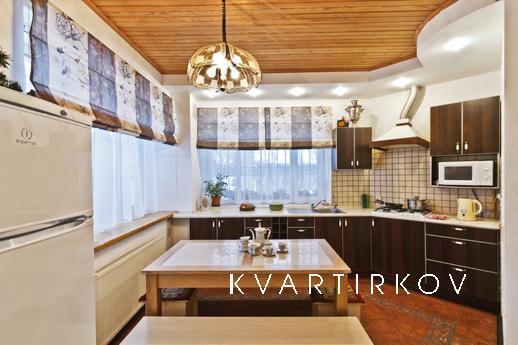 Двухэтажный коттедж, Краснодар - квартира посуточно