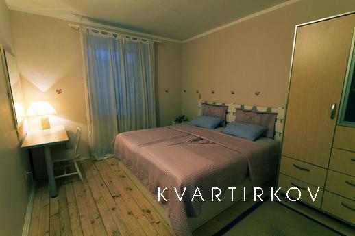 Двухэтажный коттедж, Краснодар - квартира посуточно