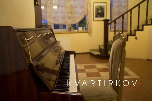 Двухэтажный коттедж, Краснодар - квартира посуточно