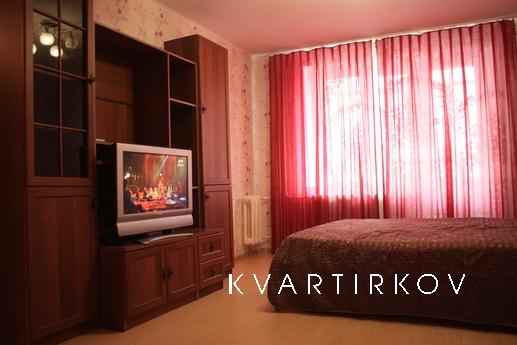 Apartment in the East micron, Tyumen - apartment by the day