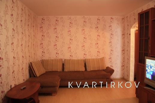 Apartment in the East micron, Tyumen - apartment by the day