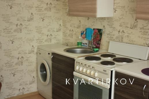 Apartment in the East micron, Tyumen - apartment by the day