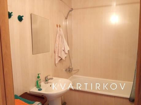 Apartment in the East micron, Tyumen - apartment by the day