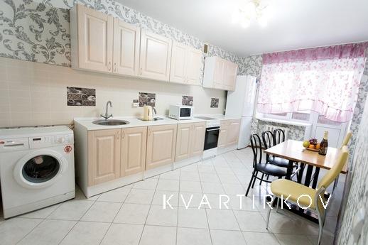 Сдается двухкомнатная квартира в жилом доме в Тюмени, Тюменс