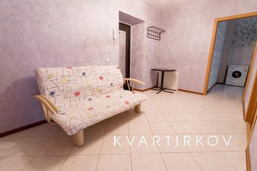 2-х комнатная квартира в первом микрорай, Тюмень - квартира посуточно