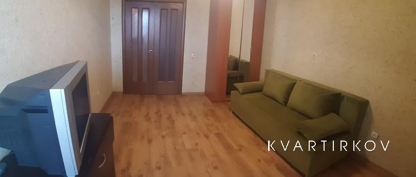 Сдам посуточно уютную, чистую квартиру. Вся техника, мебель,