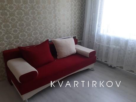 The apartment is opposite the Tyumen Wat, Tyumen - apartment by the day