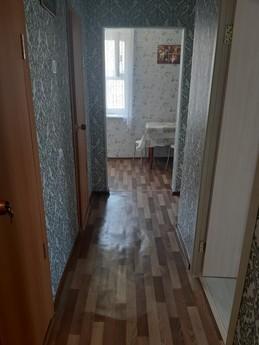 The apartment is opposite the Tyumen Wat, Tyumen - apartment by the day