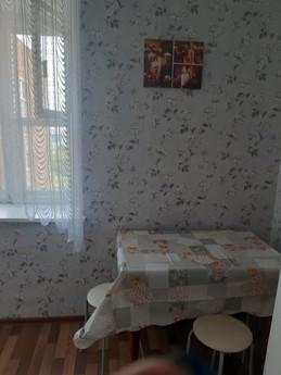 The apartment is opposite the Tyumen Wat, Tyumen - apartment by the day