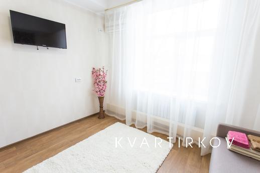 Absolutely new apartment in the Center!, Kharkiv - apartment by the day