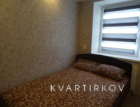 Двокімнатна квартира подобово, Кропивницький (Кіровоград) - квартира подобово