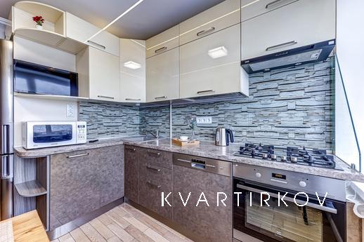 Apartment with a view on Ligovsky, Санкт-Петербург - квартира подобово