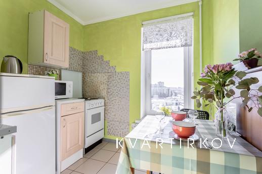 Apartments near Komendantsky Prospekt, Saint Petersburg - apartment by the day