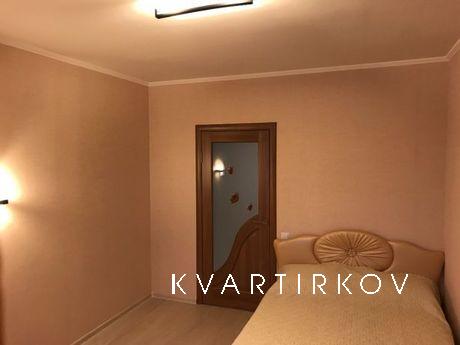 2 bedroom apartment for rent, Nova Kakhovka - apartment by the day