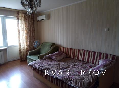 Comfortable apartment in Zhitomirskaya, 5 minutes to the met