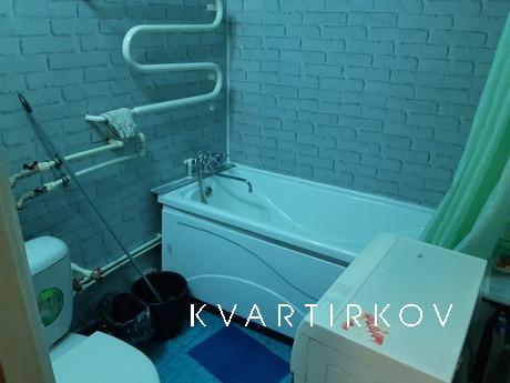 2-комнатная квартира на Гагарина 1 линия, Златоуст - квартира посуточно